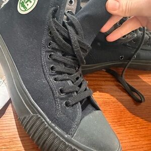 New Balance PF flyers black canvas